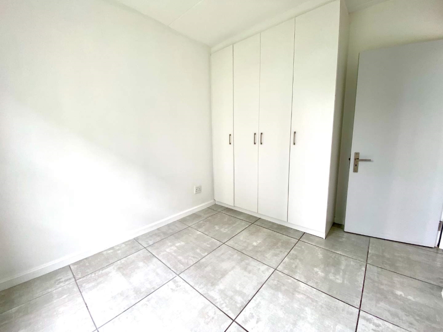 2 Bedroom Property for Sale in Aan de Wijnlanden Western Cape